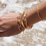 How to Style Your Esclava Bracelet for Any Occasion